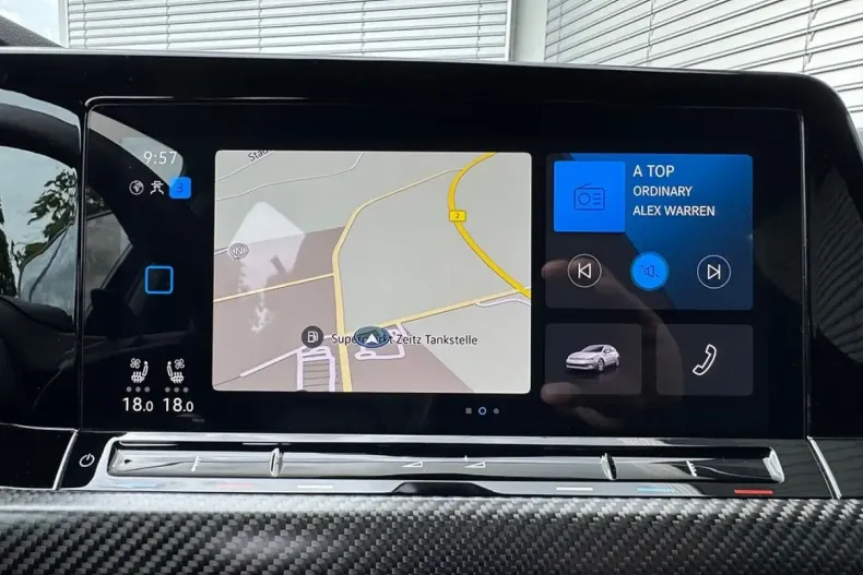 Volkswagen Golf din 2024 cu 9.995 km - oferta VOL161797 - foto 16