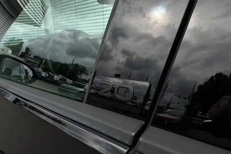 Volkswagen Golf din 2024 cu 9.995 km - oferta VOL161797 - foto 23