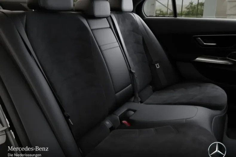 Mercedes-Benz E 450 din 2024 cu 12.300 km - oferta MER161798 - foto 17