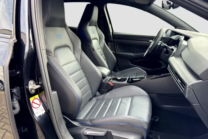 Volkswagen Golf din 2023 cu 80.840 km - oferta VOL161799 - foto 14