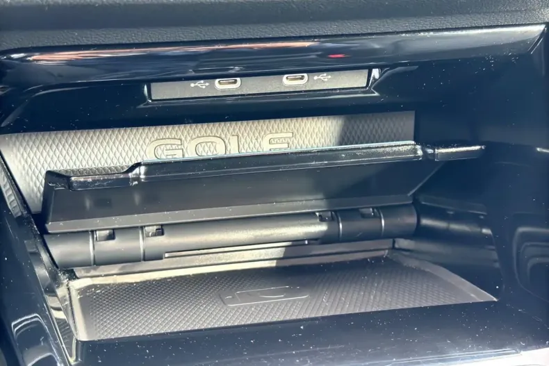 Volkswagen Golf din 2023 cu 80.840 km - oferta VOL161799 - foto 29