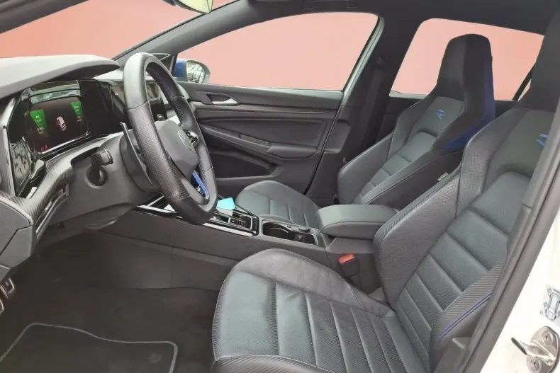 Volkswagen Golf din 2023 cu 29.166 km - oferta VOL161800 - foto 7