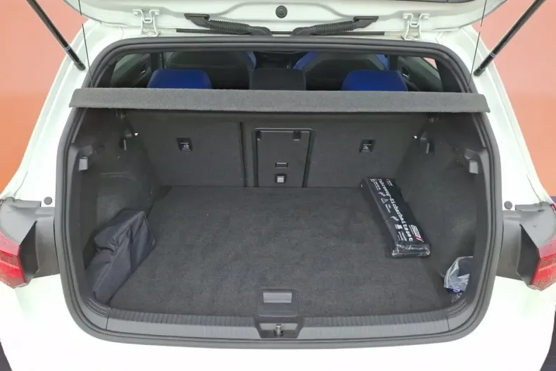 Volkswagen Golf din 2023 cu 29.166 km - oferta VOL161800 - foto 16