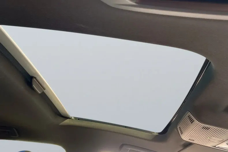 Volkswagen Golf din 2021 cu 83.300 km - oferta VOL161802 - foto 15