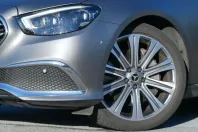 Mercedes-Benz E 300 din 2020 cu 95.249 km - oferta MER161803 - foto 5