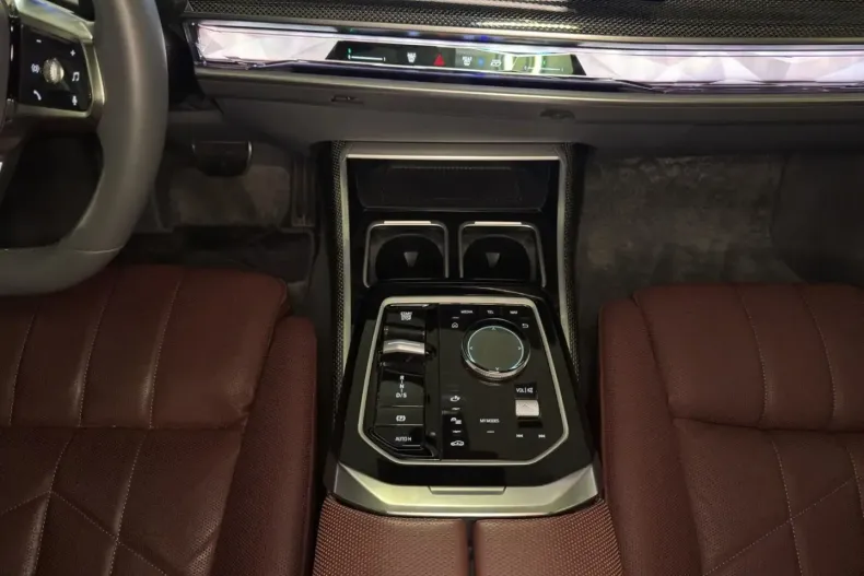 BMW 740 din 2024 cu 42.890 km - oferta BMW161806 - foto 15