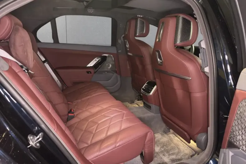 BMW 740 din 2024 cu 42.890 km - oferta BMW161806 - foto 28