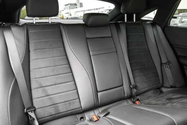 Mercedes-Benz GLE 400 din 2022 cu 94.665 km - oferta MER161810 - foto 4