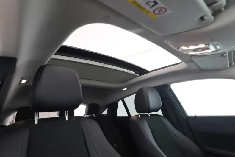 Mercedes-Benz GLE 350 din 2021 cu 66.100 km - oferta MER161811 - foto 19