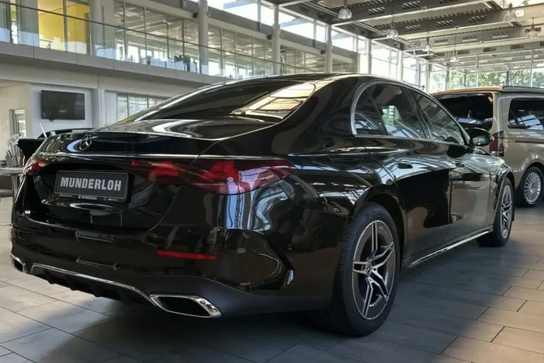 Mercedes-Benz E 200 din 2024 cu 21.831 km - oferta MER161814 - foto 3