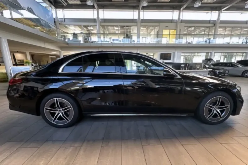 Mercedes-Benz E 200 din 2024 cu 21.831 km - oferta MER161814 - foto 9