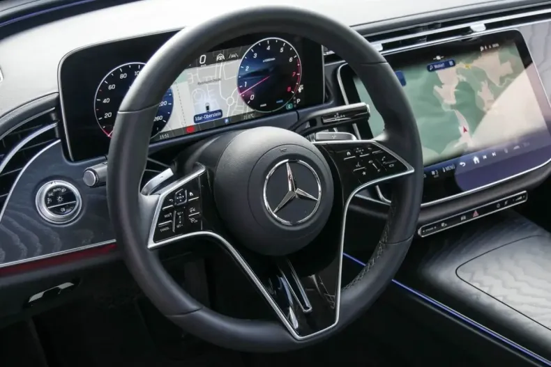 Mercedes-Benz E 200 din 2024 cu 10.359 km - oferta MER161817 - foto 8