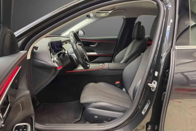 Mercedes-Benz E 200 din 2024 cu 22.627 km - oferta MER161818 - foto 7