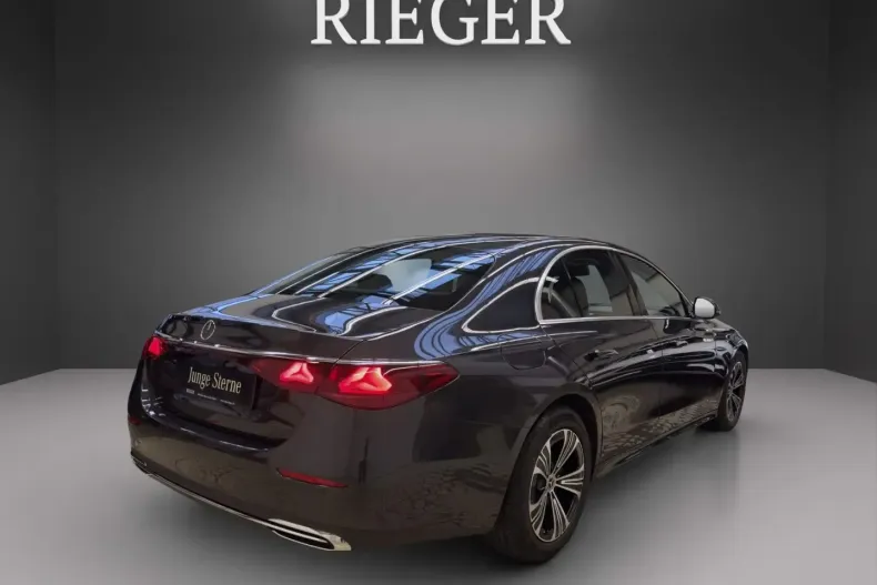 Mercedes-Benz E 200 din 2024 cu 22.627 km - oferta MER161818 - foto 13