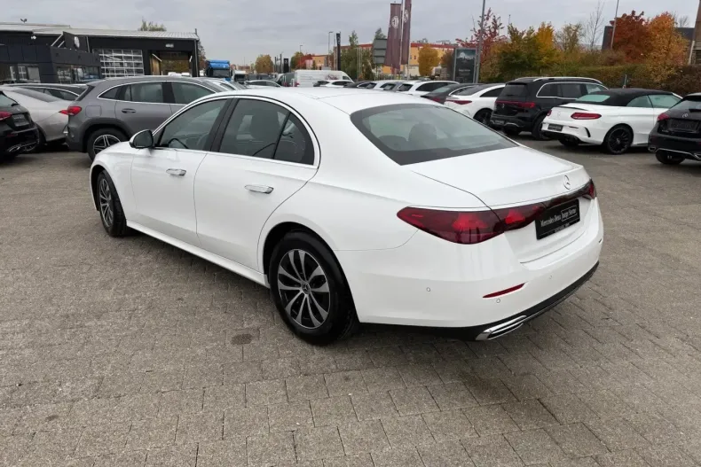 Mercedes-Benz E 200 din 2024 cu 19.729 km - oferta MER161819 - foto 3