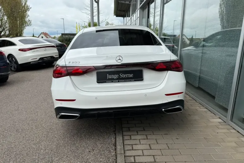 Mercedes-Benz E 200 din 2023 cu 38.487 km - oferta MER161821 - foto 6