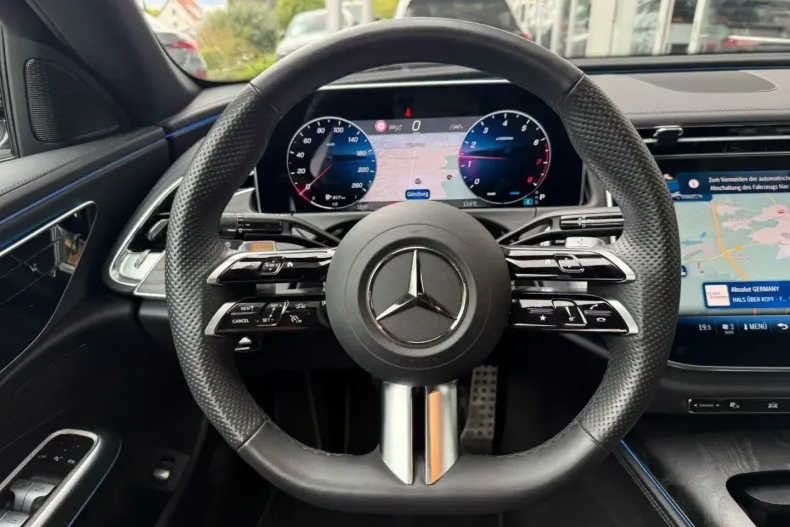 Mercedes-Benz E 200 din 2023 cu 38.487 km - oferta MER161821 - foto 11