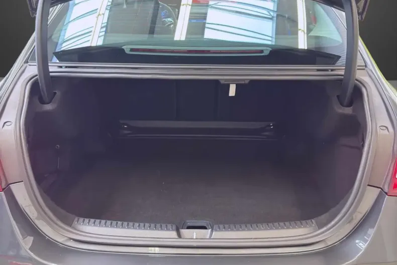 Mercedes-Benz E 200 din 2024 cu 36.815 km - oferta MER161822 - foto 11