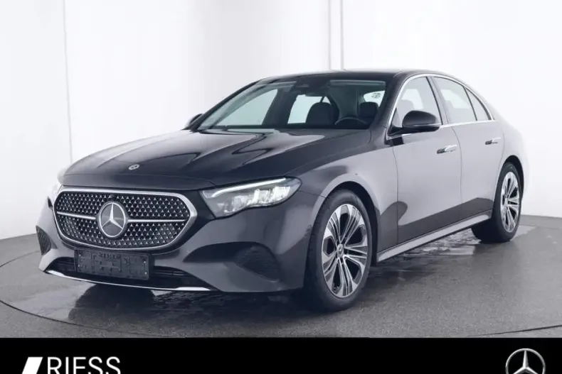 Mercedes-Benz E 220 din 2023 cu 54.894 km - oferta MER161824 - foto 1