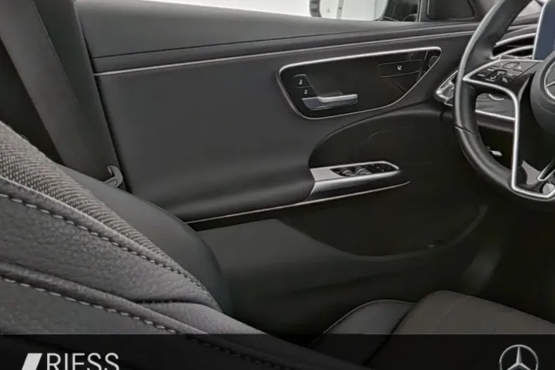 Mercedes-Benz E 220 din 2023 cu 54.894 km - oferta MER161824 - foto 8