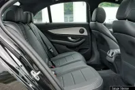 Mercedes-Benz E 300 din 2021 cu 79.971 km - oferta MER161826 - foto 5