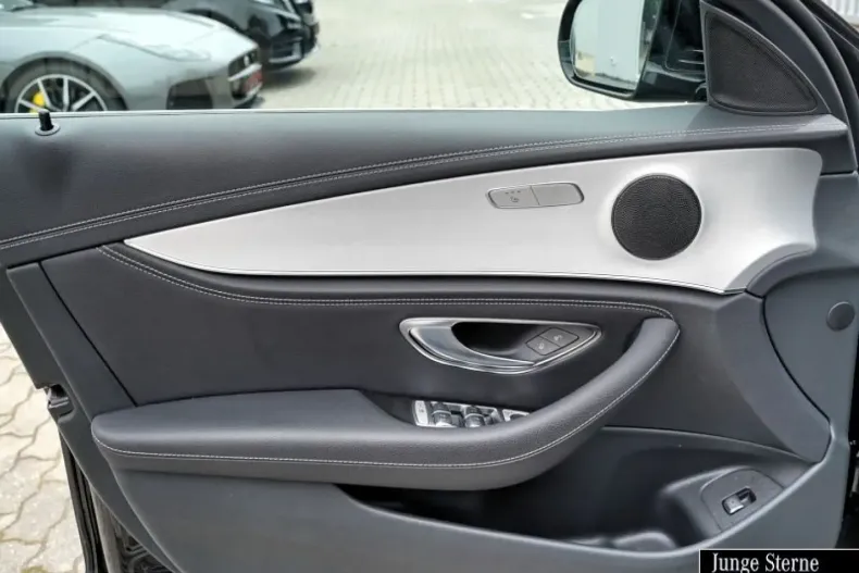 Mercedes-Benz E 300 din 2021 cu 79.971 km - oferta MER161826 - foto 13