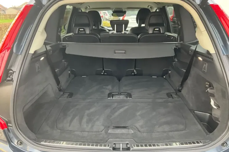 Volvo XC90 din 2021 cu 89.940 km - oferta VOL161829 - foto 9