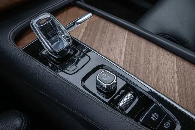 Volvo XC90 din 2021 cu 84.800 km - oferta VOL161830 - foto 12