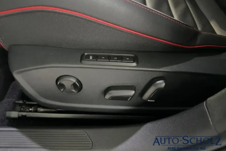 Volkswagen Golf din 2022 cu 44.000 km - oferta VOL161831 - foto 14