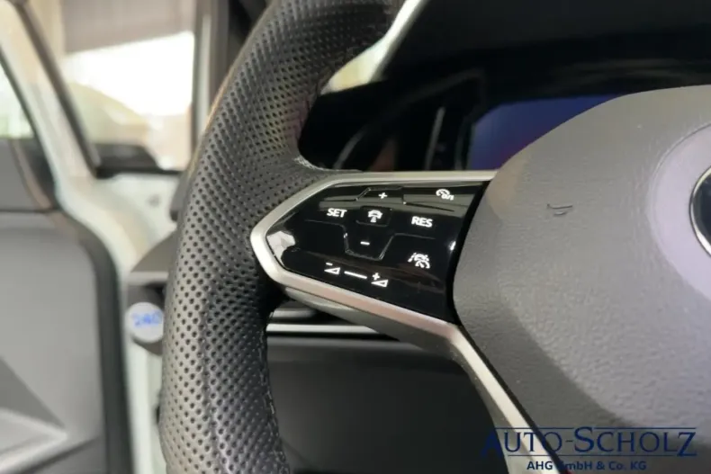 Volkswagen Golf din 2022 cu 44.000 km - oferta VOL161831 - foto 15