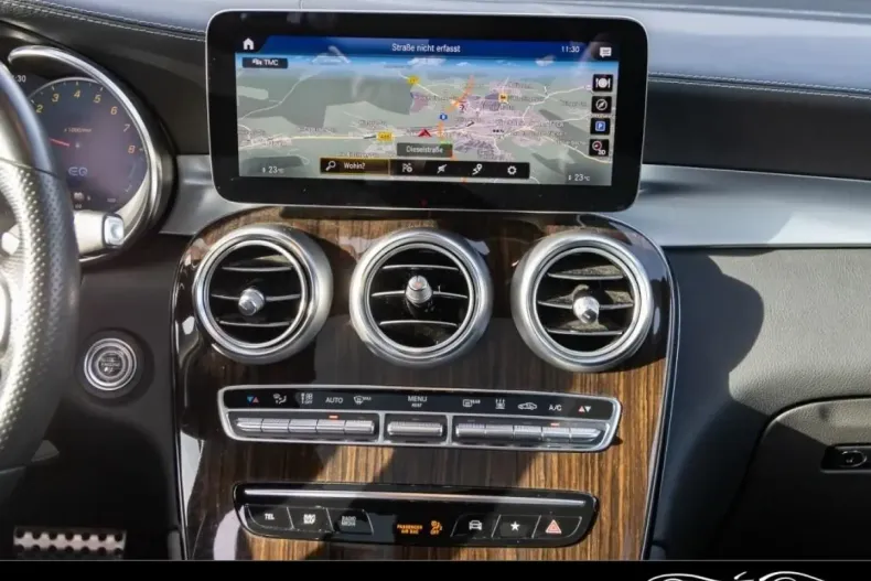 Mercedes-Benz GLC 300 din 2021 cu 52.500 km - oferta MER161832 - foto 14