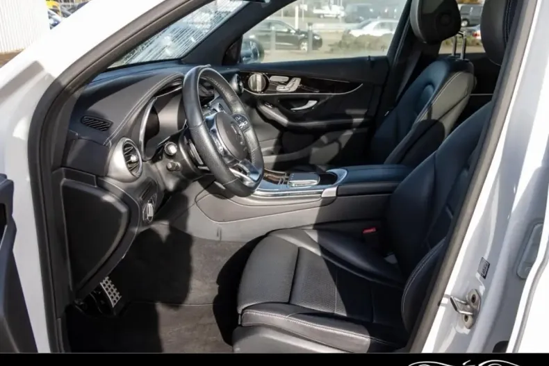 Mercedes-Benz GLC 300 din 2021 cu 52.500 km - oferta MER161832 - foto 17