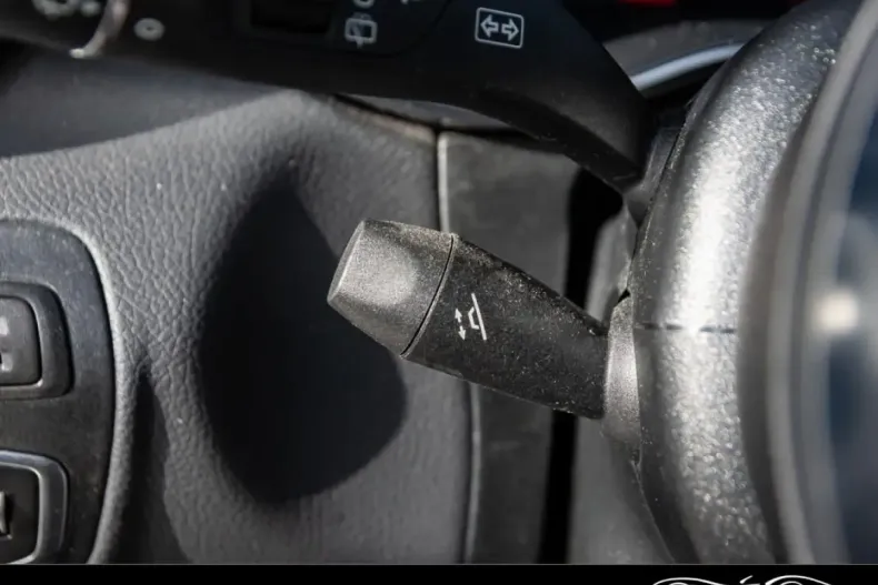 Mercedes-Benz GLC 300 din 2021 cu 52.500 km - oferta MER161832 - foto 19