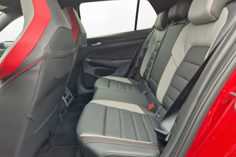 Volkswagen Golf din 2022 cu 49.500 km - oferta VOL161833 - foto 4