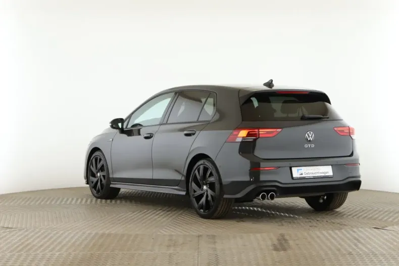 Volkswagen Golf din 2023 cu 72.721 km - oferta VOL161834 - foto 4