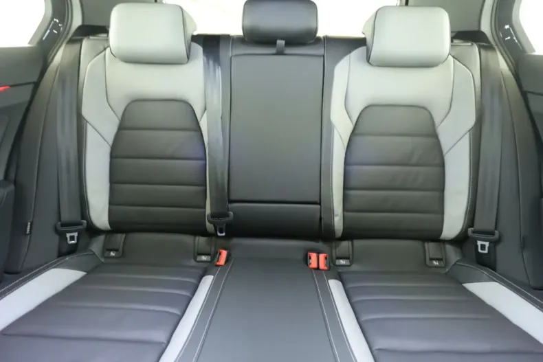 Volkswagen Golf din 2023 cu 72.721 km - oferta VOL161834 - foto 17