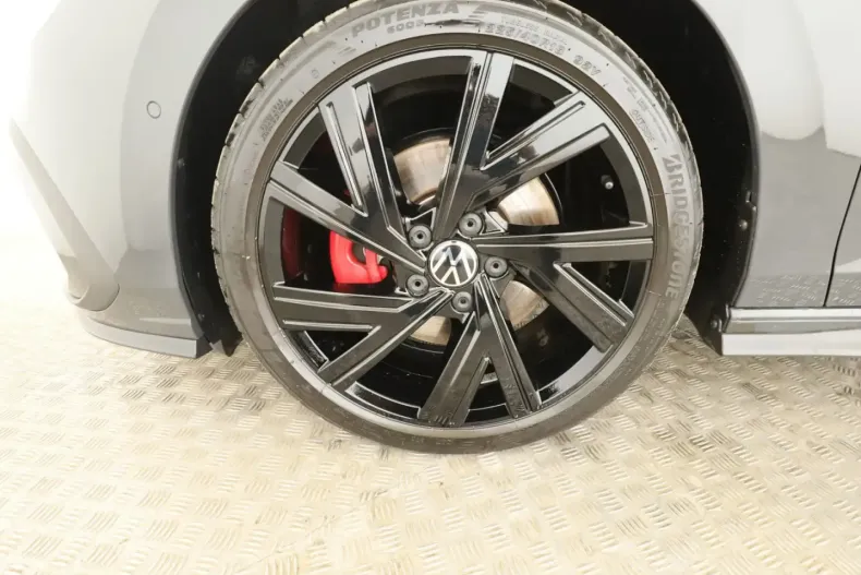 Volkswagen Golf din 2023 cu 72.721 km - oferta VOL161834 - foto 19