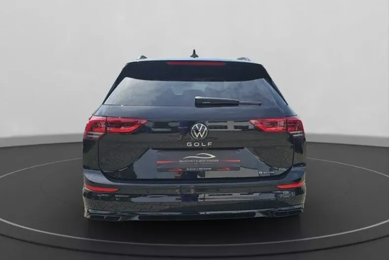 Volkswagen Golf din 2024 cu 11.110 km - oferta VOL161836 - foto 4