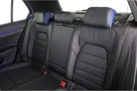 Volkswagen Golf din 2024 cu 4.244 km - oferta VOL161838 - foto 10