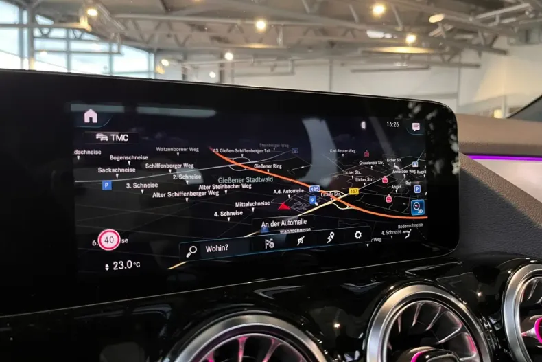 Mercedes-Benz GLA 250 din 2021 cu 49.900 km - oferta MER161842 - foto 16