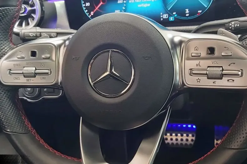 Mercedes-Benz A 250 din 2023 cu 17.000 km - oferta MER161843 - foto 14