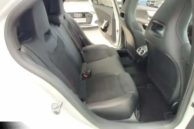 Mercedes-Benz A 250 din 2023 cu 17.000 km - oferta MER161843 - foto 21