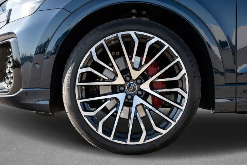 Audi Q8 din 2025 cu 15.900 km - oferta AUD161844 - foto 4