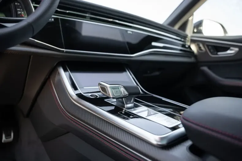 Audi Q8 din 2025 cu 15.900 km - oferta AUD161844 - foto 22