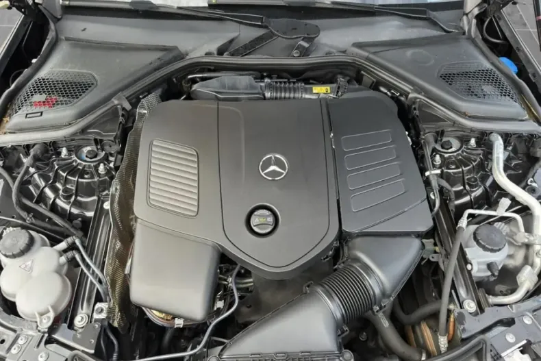 Mercedes-Benz E 200 din 2023 cu 52.397 km - oferta MER161846 - foto 20