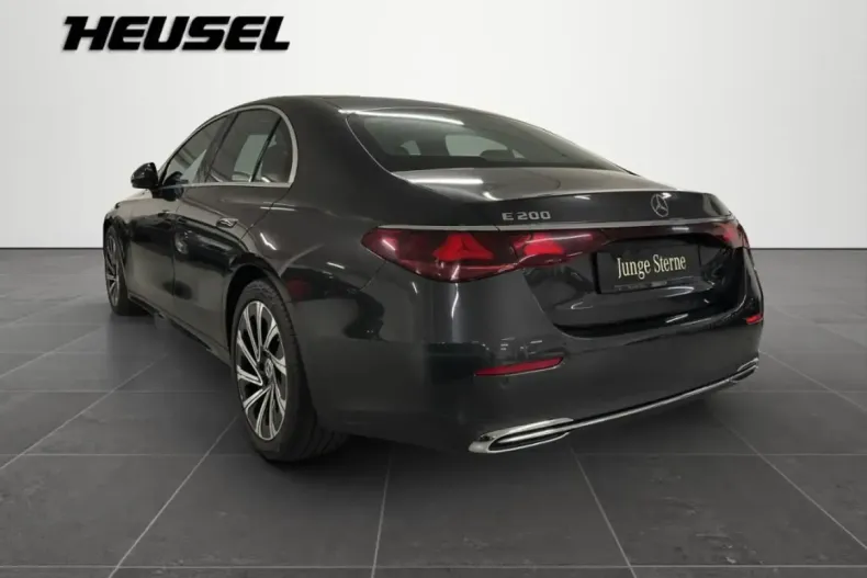 Mercedes-Benz E 200 din 2023 cu 48.024 km - oferta MER161849 - foto 7