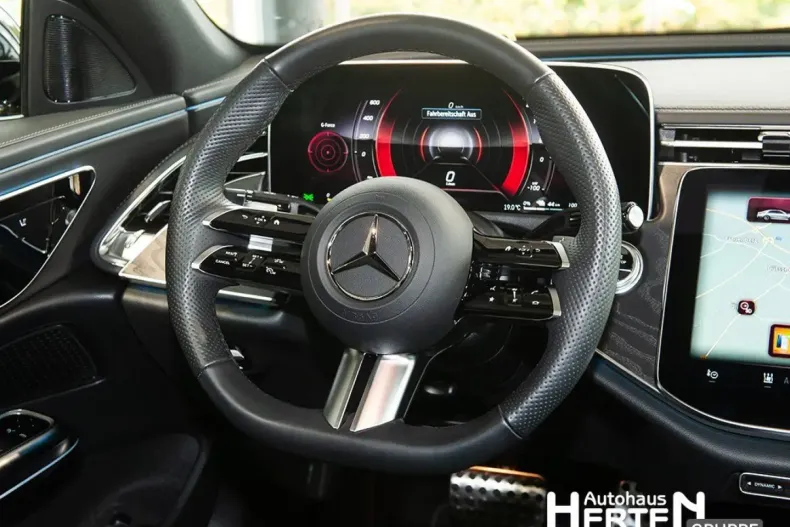 Mercedes-Benz E 300 din 2024 cu 10.916 km - oferta MER161850 - foto 7