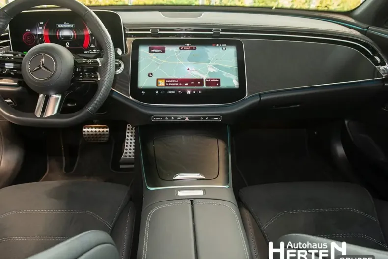 Mercedes-Benz E 300 din 2024 cu 10.916 km - oferta MER161850 - foto 10