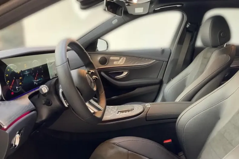 Mercedes-Benz E 200 din 2022 cu 47.144 km - oferta MER161851 - foto 8