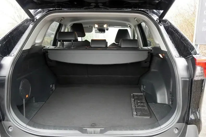 Toyota RAV4 din 2020 cu 66.265 km - oferta TOY161861 - foto 13